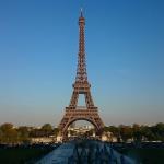Imaginez la fine couche de gaz de la Terre comme une tour Eiffel